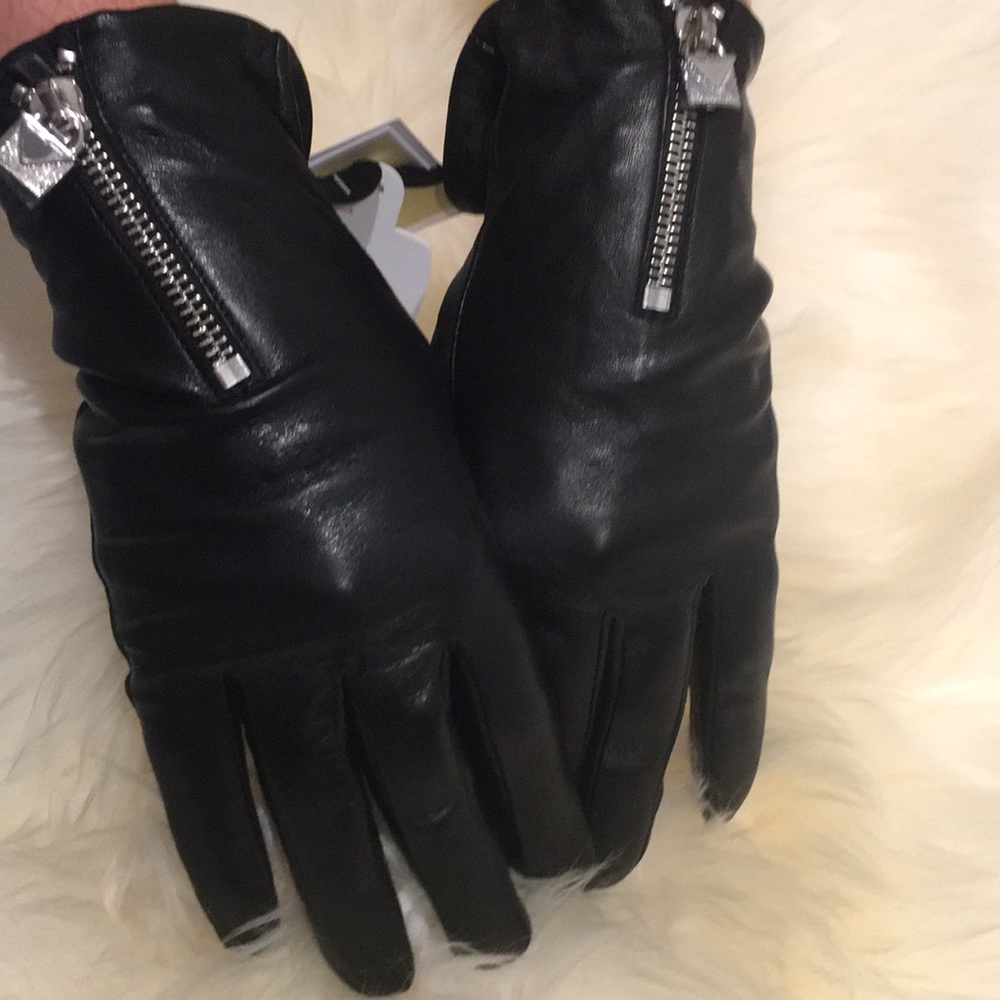 Michael Kors Leather Gloves - Picture 6 of 6
